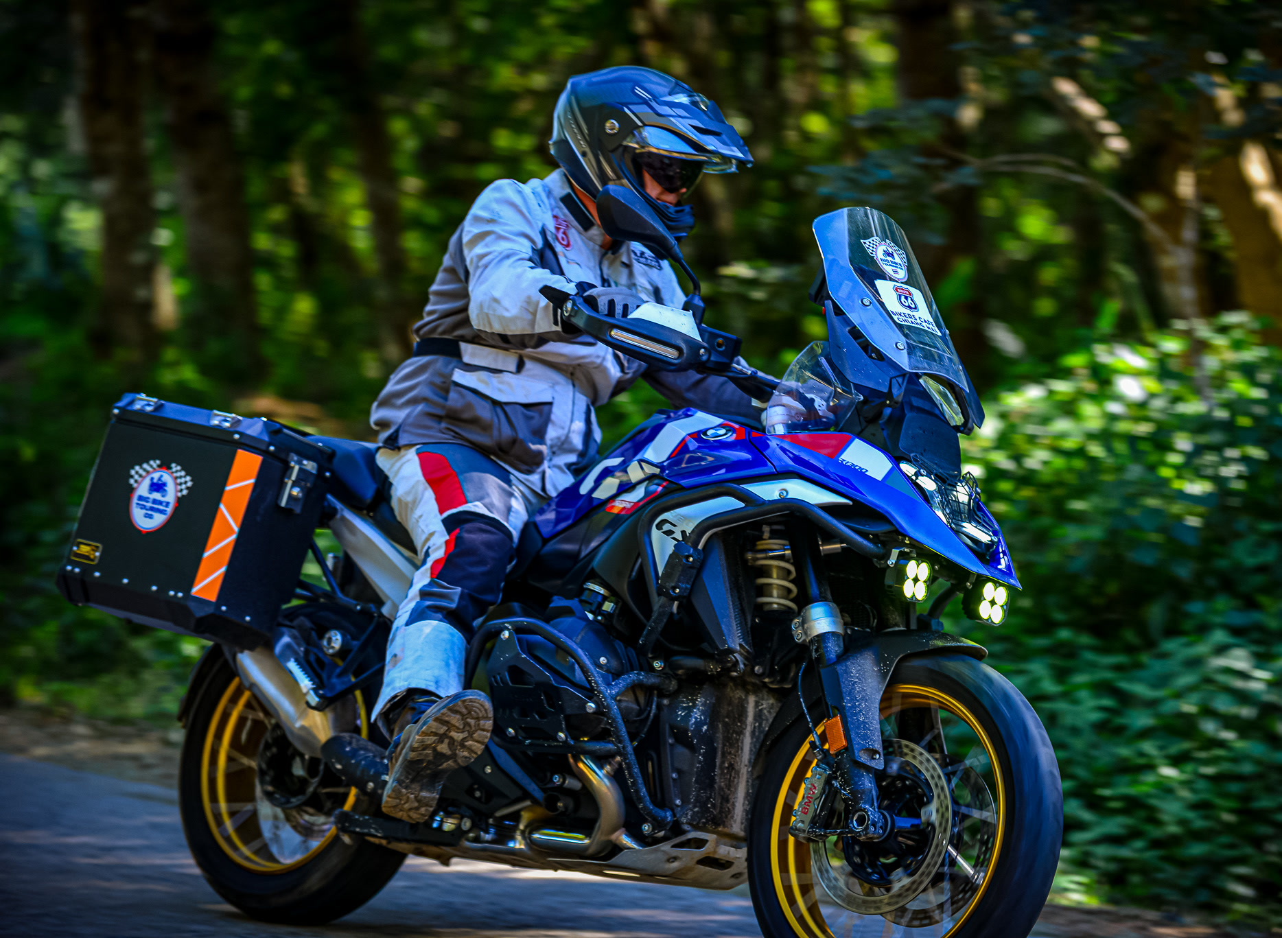 BMW R1300GS Adventure ในลาย Trophy